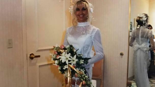 Carmen Geiss im Hochzeitskleid