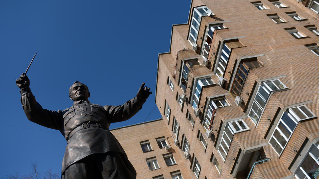 1444576 Russia, Moscow. 04/13/2013 A monument to Alexander Alexandrov, founder of the Russian Army's Academic Song and Dance Company in Moscow. Valeriy Melnikov/RIA Novosti |
