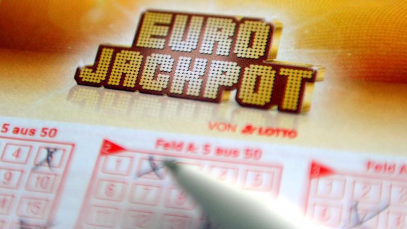 Ein 61-Jähriger aus Bremerhaven hat den 107,5 Millionen Eurojackpot geknackt (Symbolbild).
