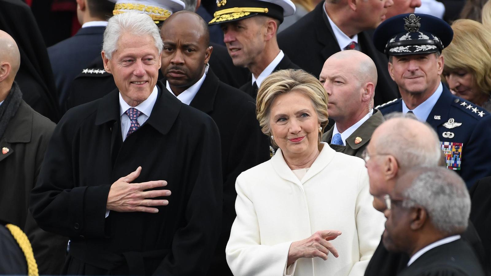 Former President Bill Clinton (L) and Hillary Clinton greet guests at inauguration on January 20, 2017 in Washington, D.C. Donald Trump becomes the 45th President of the United States. PUBLICATIONxINxGERxSUIxAUTxHUNxONLY WAP20170120042 PATxBENICForme