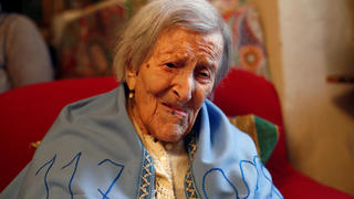FILE PHOTO -  Emma Morano, thought to be the world's oldest person and the last to be born in the 1800s, is seen during her 117th birthday in her house in Verbania, northern Italy November 29, 2016. REUTERS/Alessandro Garofalo/File Photo
