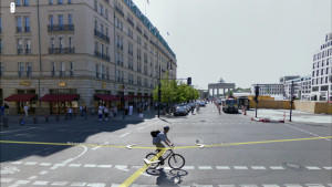 Mit 'Google Street View' ist die Reise nach Berlin, Dresden, Nürnberg oder Wuppertal eine Sache von wenigen Sekunden.