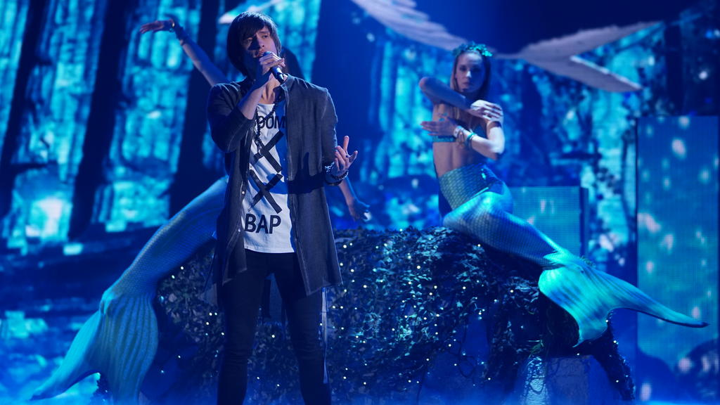 Alexander Jahnke singt im DSDS-Finale "Gewinner" von Clueso, doch er belegt nur Platz zwei.