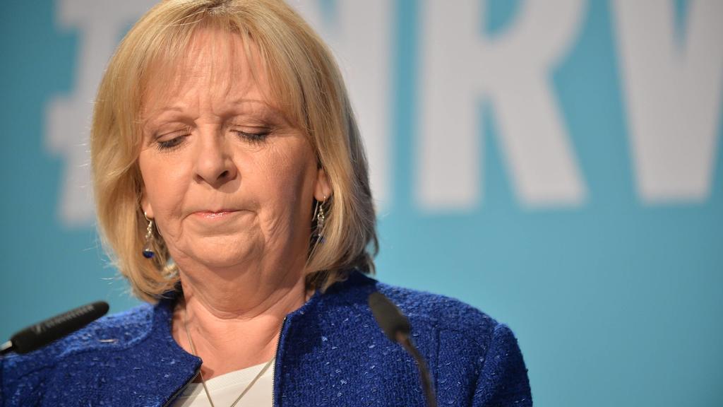 Wahlabend der SPD zur NRW - Landtagswahl 2017 Hannelore Kraft ( SPD ) am 14.05. 2017 beim Wahlabend der NRW - SPD in Düsseldorf xAGxElection evening the SPD to NRW Landtag election 2017 Hannelore Power SPD at 14 05 2017 the Election evening the NRW S