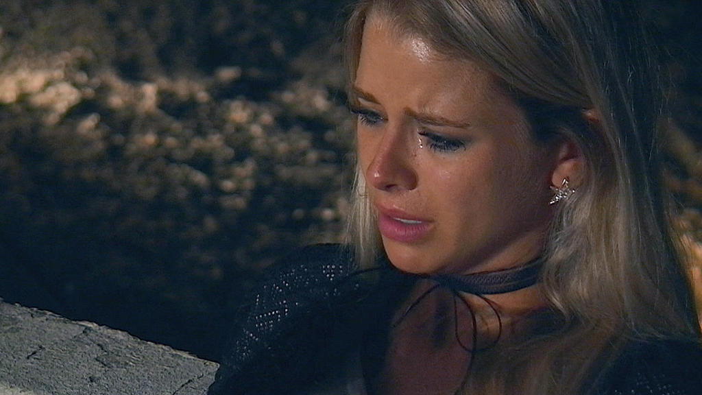 Für Saskia wird der Druck im Sommerhaus unerträglich.