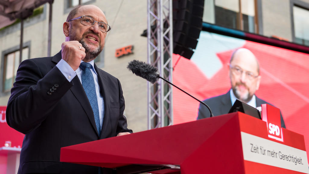 SPD-Kanzlerkandidat Martin Schulz spricht auf einer Wahlkampfveranstaltung am 06.09.2017 in Münster (Nordrhein-Westfalen). Foto: Guido Kirchner/dpa +++(c) dpa - Bildfunk+++