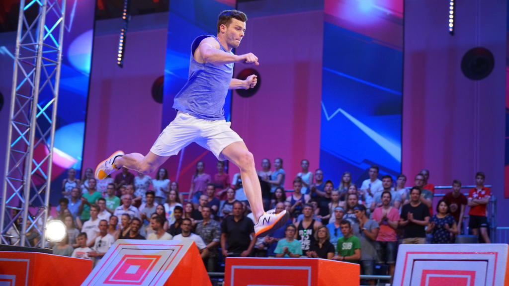 Der Athlet Oliver Edelmann bei "Ninja Warrior Germany"