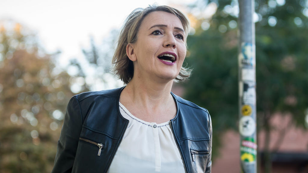 Simone Peter, Co -Bundesvorsitzende der Grünen, kommt am 09.10.2017 in Berlin zur Sitzung des Grünen Bundesvorstands. Foto: Michael Kappeler/dpa +++(c) dpa - Bildfunk+++