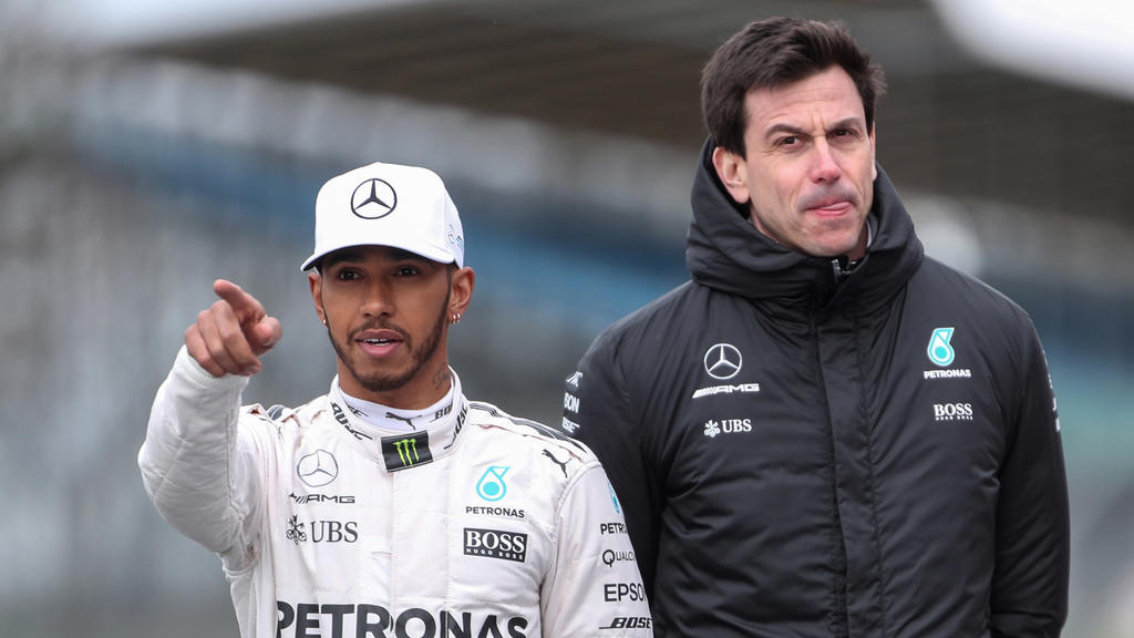 Britain Formula One - F1 - 2017 Mercedes Formula One Car Launch - Silverstone - 23/2/17 Mercedes' Lewis Hamilton and Executive Director Toto Wolff pose during the launch Reuters / Eddie Keogh Livepic EDITORIAL USE ONLY.