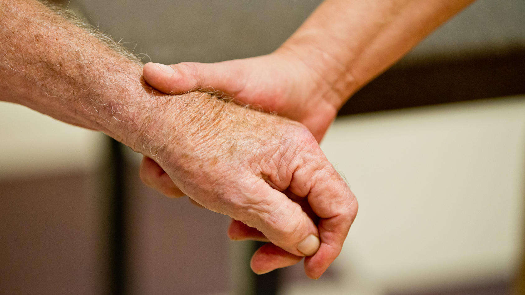 diagnose-demenz-was-angehorigen-jetzt-hilft