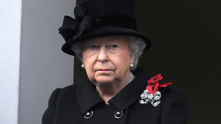Britain's Queen Elizabeth II stands in silence at the Remembrance Sunday Cenotaph service in London, Britain, November 12, 2017. REUTERS/Toby Melville     TPX IMAGES OF THE DAY