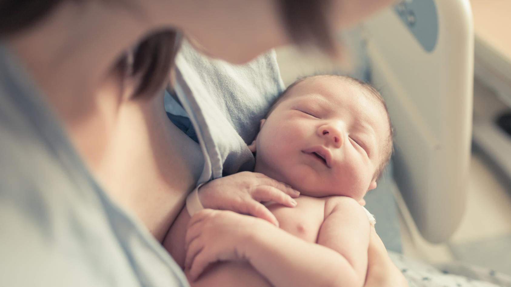 Bild: Geburt per Saugglocke - Wann ist sie notwendig und welche Gefahren birgt sie?