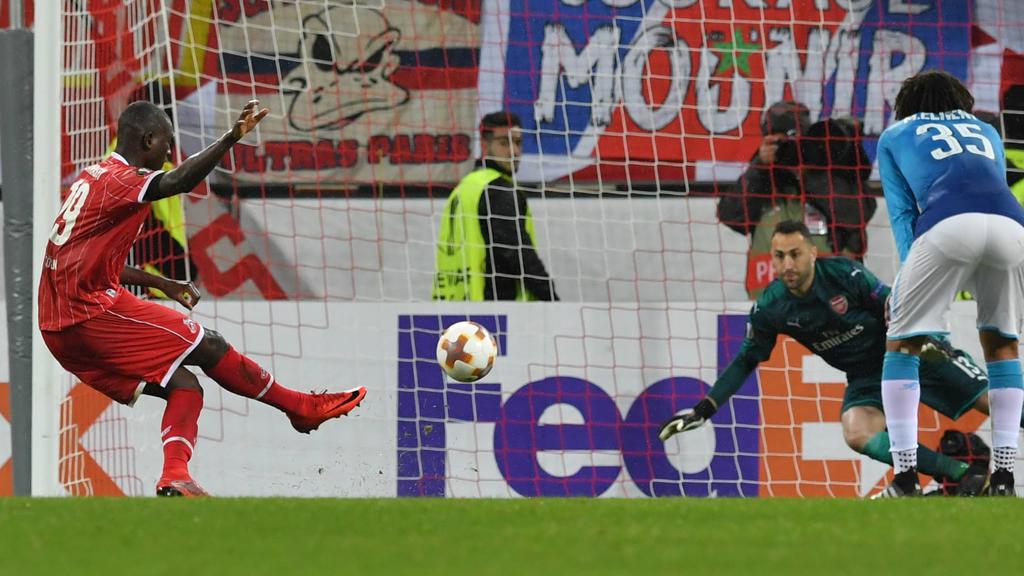 GER, 1. FC Köln (GER) vs. FC Arsenal (ENG) / 23.11.2017, RheinEnergieSTADION, Köln, Europa Leaque, Gruppenphase, 5. Spieltag, GER, 1. FC Köln (GER) vs. FC Arsenal (ENG) im Bild: 11 Meter für Köln Sehrou Guirassy (FC Köln 19), macht ihn rein Olivier G