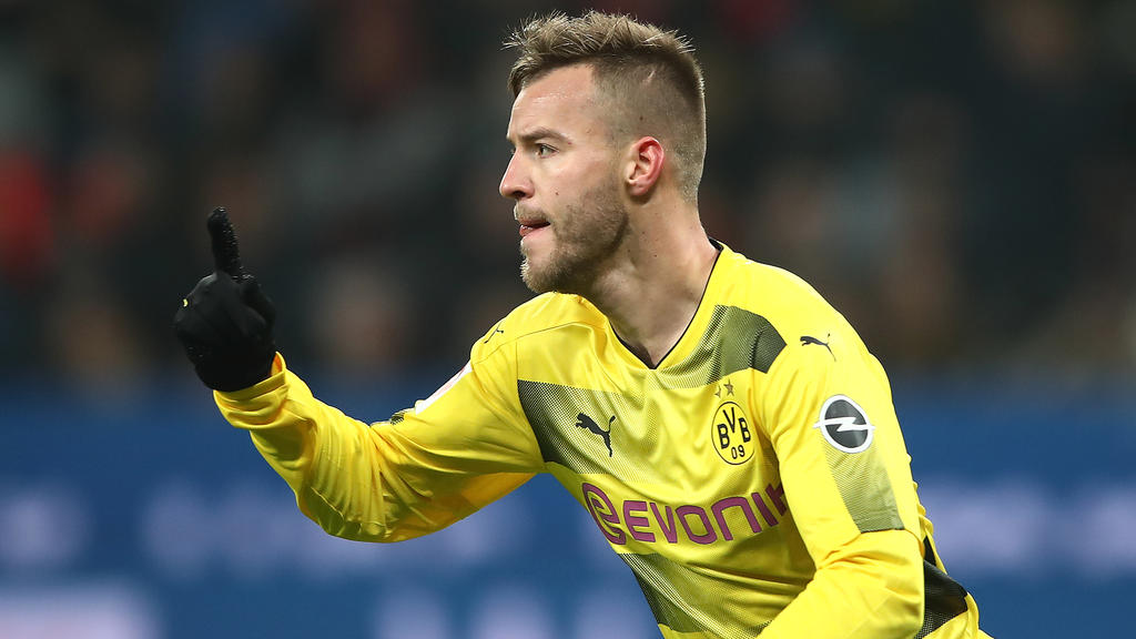 LEVERKUSEN, GERMANY - DECEMBER 02: Andrej Yarmolenko of Dortmund (r) celebrates after he scored a goal to make it 1:1 during the Bundesliga match between Bayer 04 Leverkusen and Borussia Dortmund at BayArena on December 2, 2017 in Leverkusen, Germany