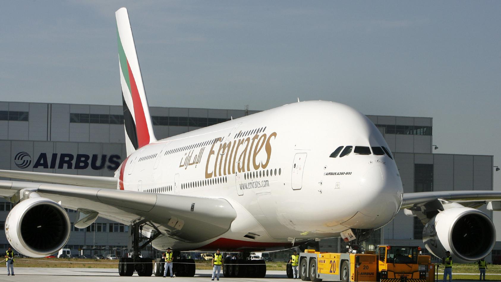 Emirates hat sich im Zuge der Coronavirus-Pandemie etwas besonderes für Passagiere überlegt.