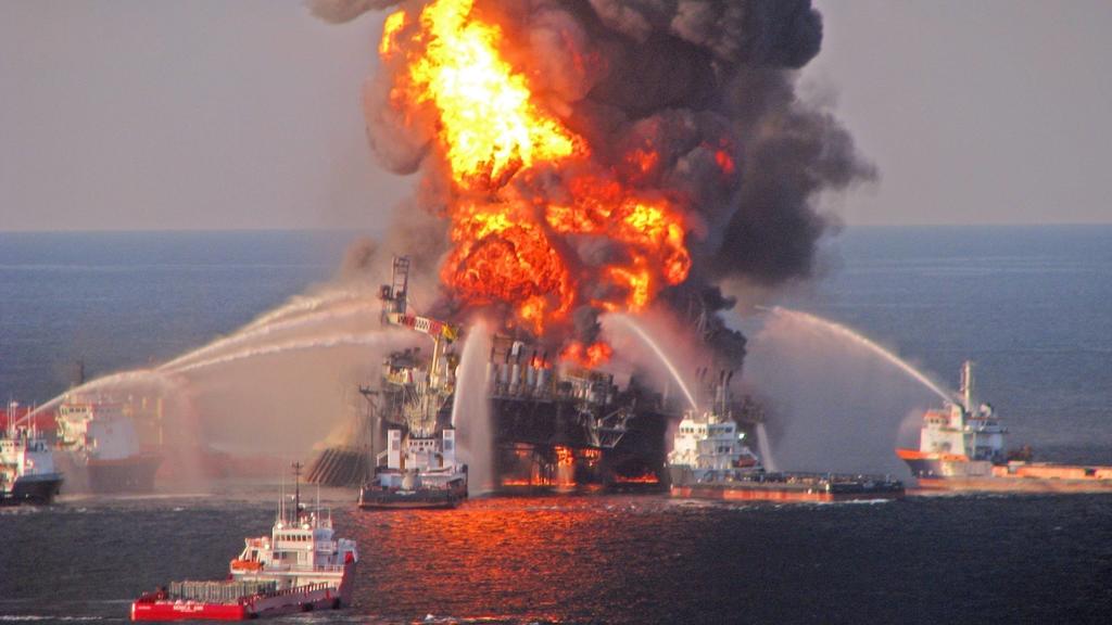 Apr 21, 2010 - U.S. - A fire aboard the mobile offshore drilling unit Deepwater Horizon located in the Gulf of Mexico 52 miles southeast of Venice, Louisiana. Rescue helicopters, ships and an airplane searched the waters off Louisiana s coast for mis