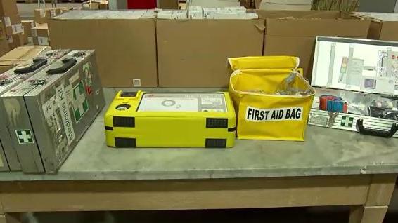 Erstehilfe-Koffer Versteigerung Air Berlin