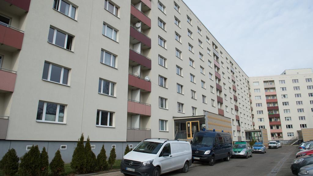 Leiche in Plattenbau in Dresden gefunden