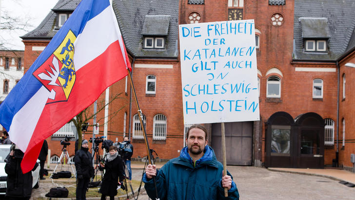 Sie sucht ihn dänemark