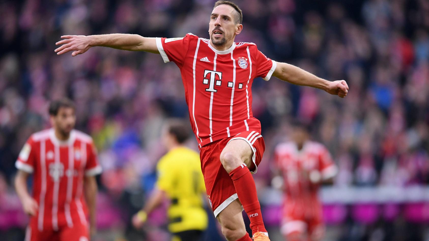 Franck Ribery bejubelt seinen Treffer zum 5:0 der Bayern gegen den BVB