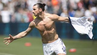 March 31, 2018 - Carson, California, U.S - Zlatan Ibrahimovic 9 of the LA Galaxy celebrates his first goal during their MLS Fussball Herren USA game with the LAFC on Saturday March 31, 2018 at the StubHub Center in Carson, California. LA Galaxy loses to LAFC, 4-3. Ibrahimovic scores two goals to win against LA Galaxy PUBLICATIONxINxGERxSUIxAUTxONLY - ZUMAp124 20180331_zaa_p124_013 Copyright: xJavierxRojasx  