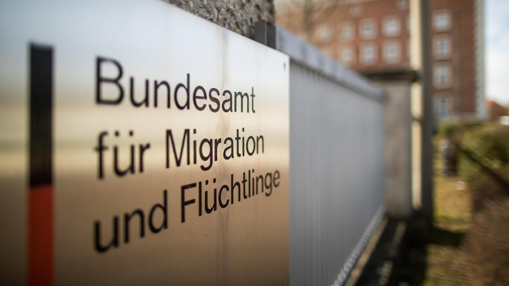 Der Asyl-Skandal sorgt für weitere Ermittlungen im Bundesamt für Migration und Flüchtlinge (BAMF) in Bremen.