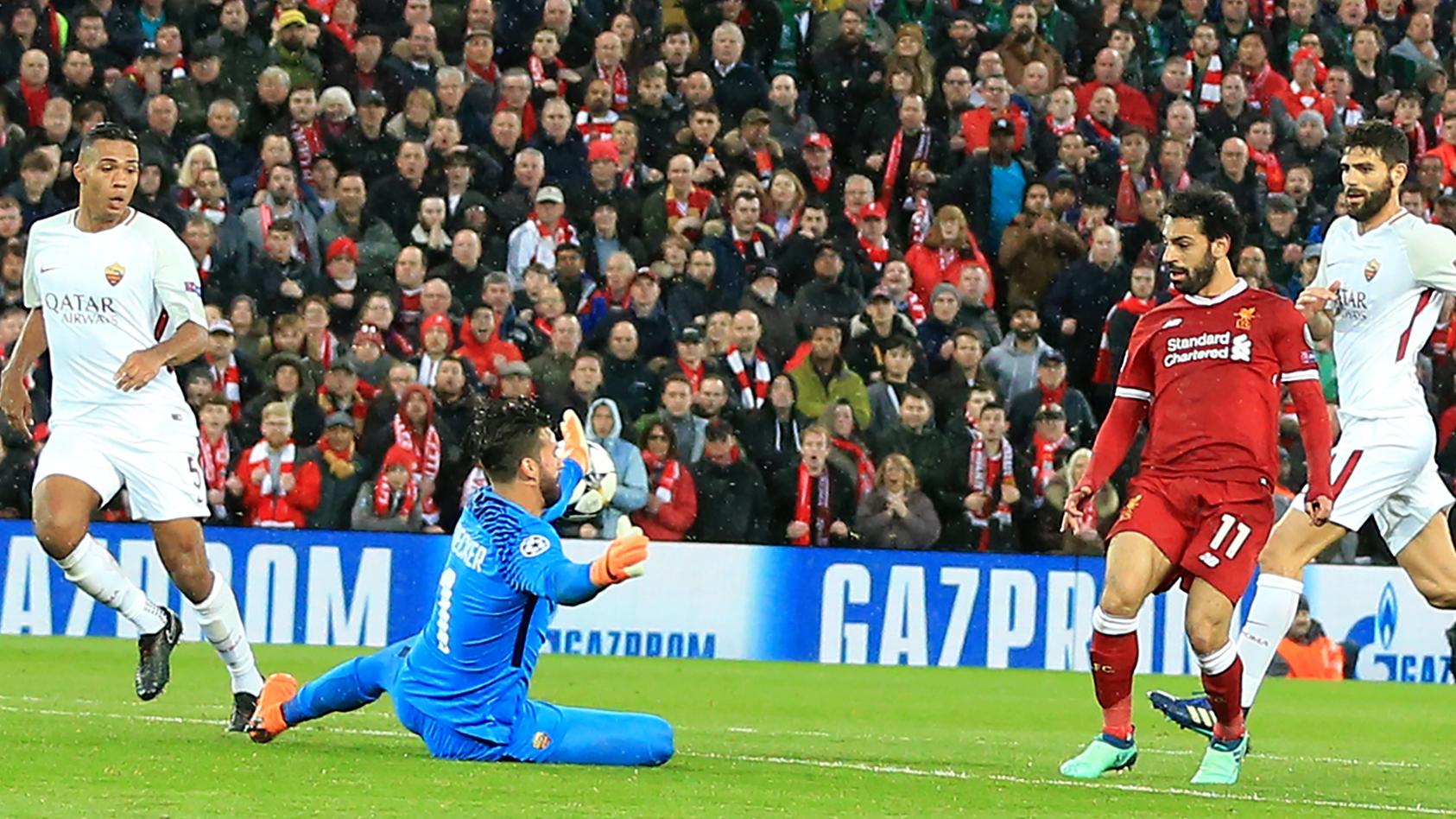 Liverpool-Star Mohamed Salah schenkte dem AS Rom im Halbfinal-Hinspiel der Champions League zwei Treffer ein.