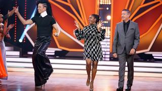 Die Jury: Jorge Gonzalez (l.), Motsi Mabuse und Joachim Llambi. Verwendung der Bilder für Online-Medien ausschließlich mit folgender Verlinkung:'Alle Infos zu 'Let's Dance' im Special bei RTL.de: http://www.rtl.de/cms/sendungen/lets-dance.html