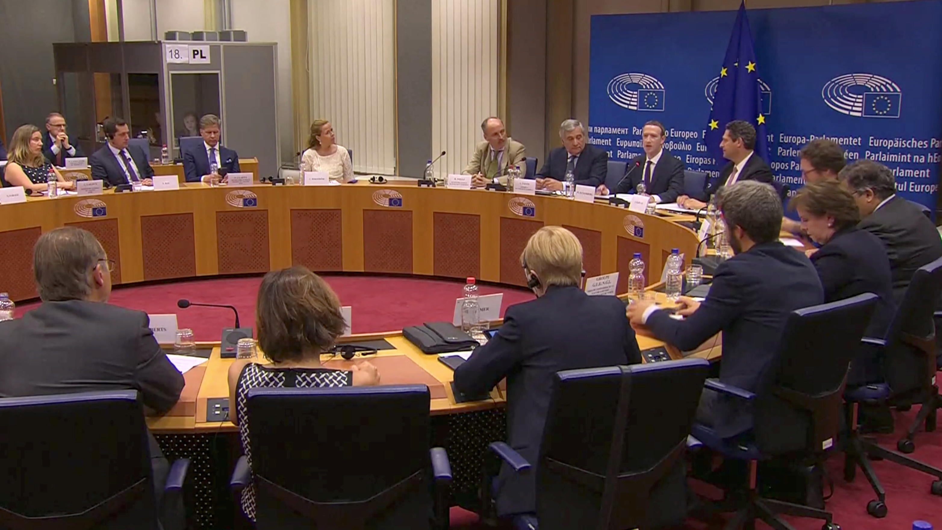 Facebook-Chef äußert sich zu Fragen von EU-Parlamentariern