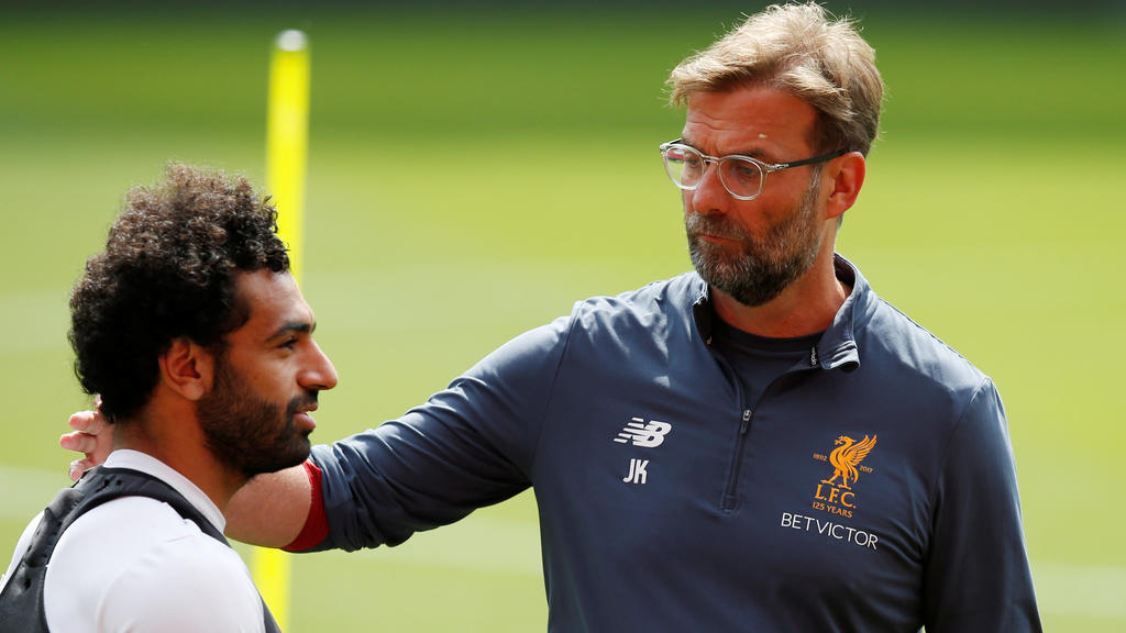 Mohamed Salah mit Jürgen Klopp.