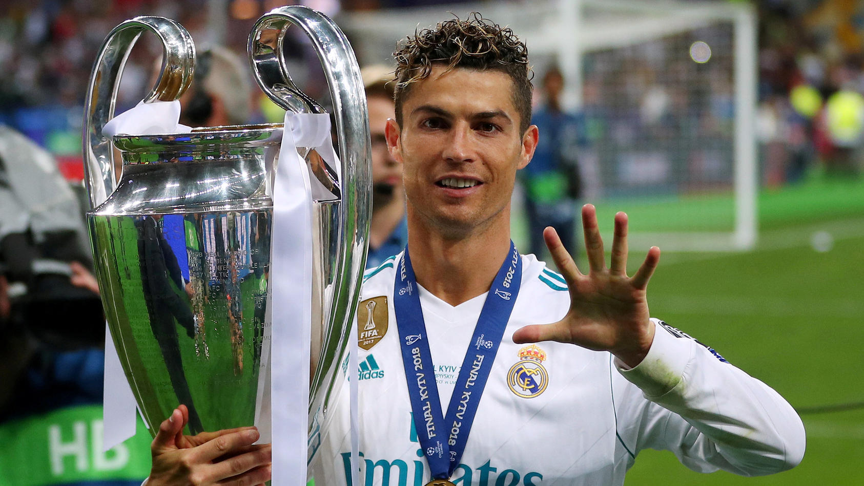 Cristiano Ronaldo sprach im Moment des Triumphes überraschend offensiv vom Abschied.