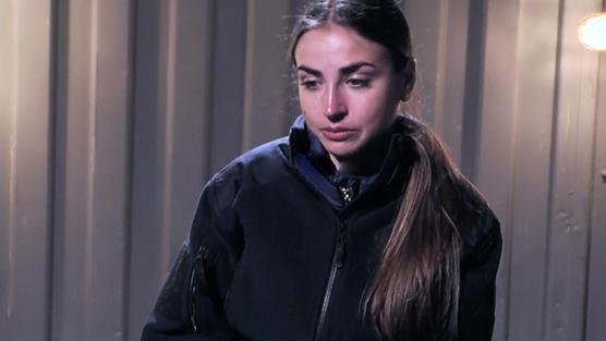 ich-habe-nur-blut-gesehen-tanzprofi-ekat-spricht-uber-gewalt-in-ihrer-kindheit