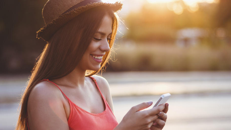 Verlieben in die Stimme Neue Dating App setzt auf den Blind-Date-Faktor