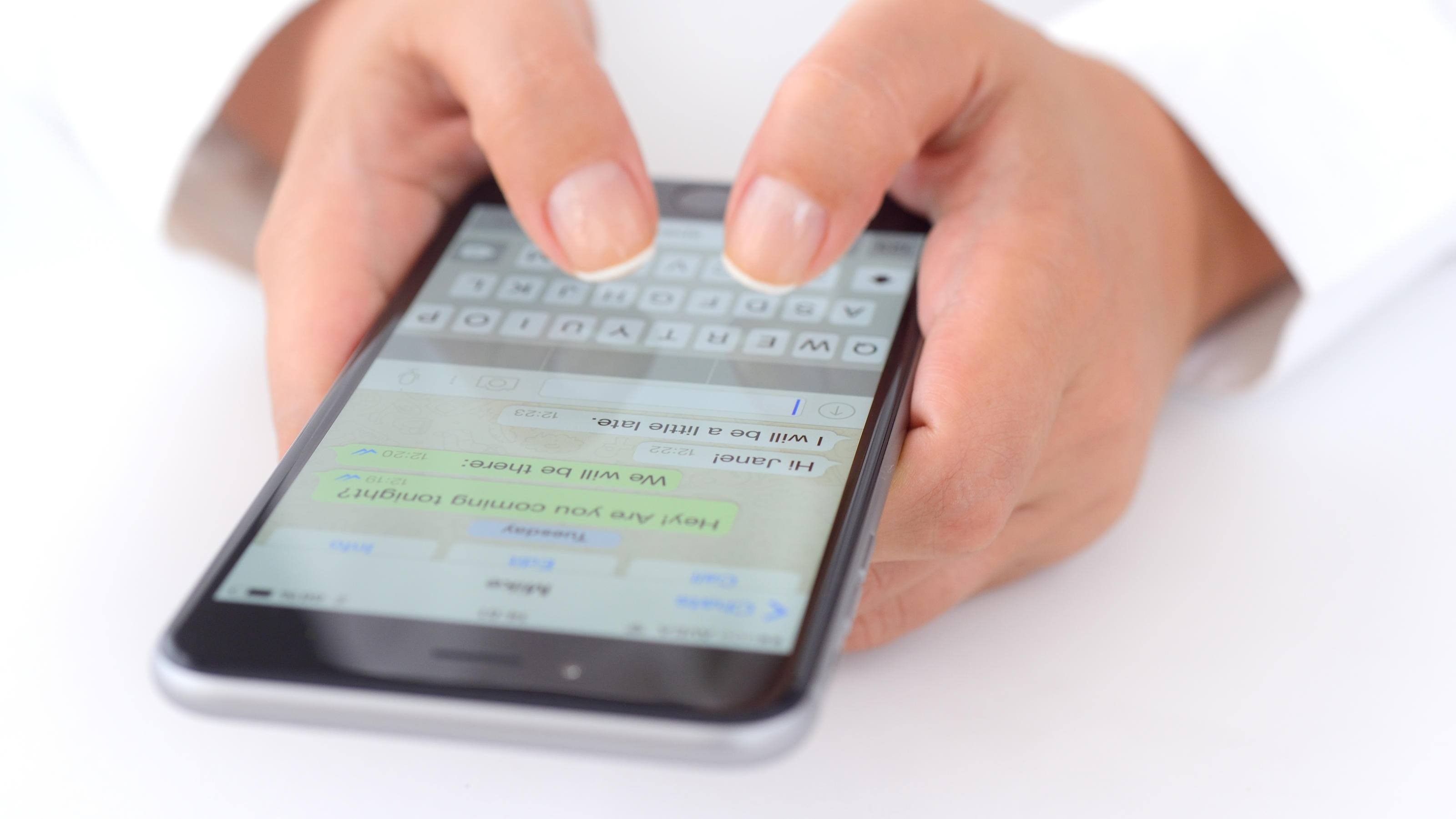 Trojaner 'Skygofree' liest WhatsApp-Nachrichten mit So schützen Sie Ihr Smartphone