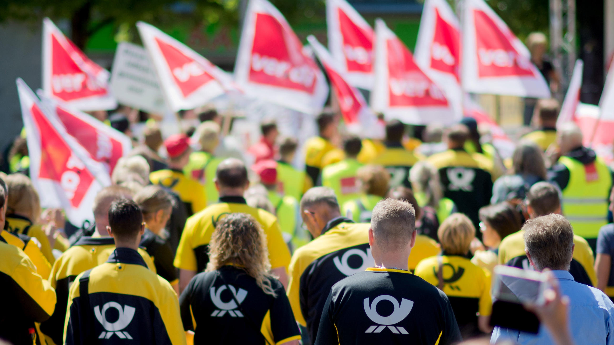 Das sind Ihre Rechte beim Post-Streik Hilfe im Post-Chaos