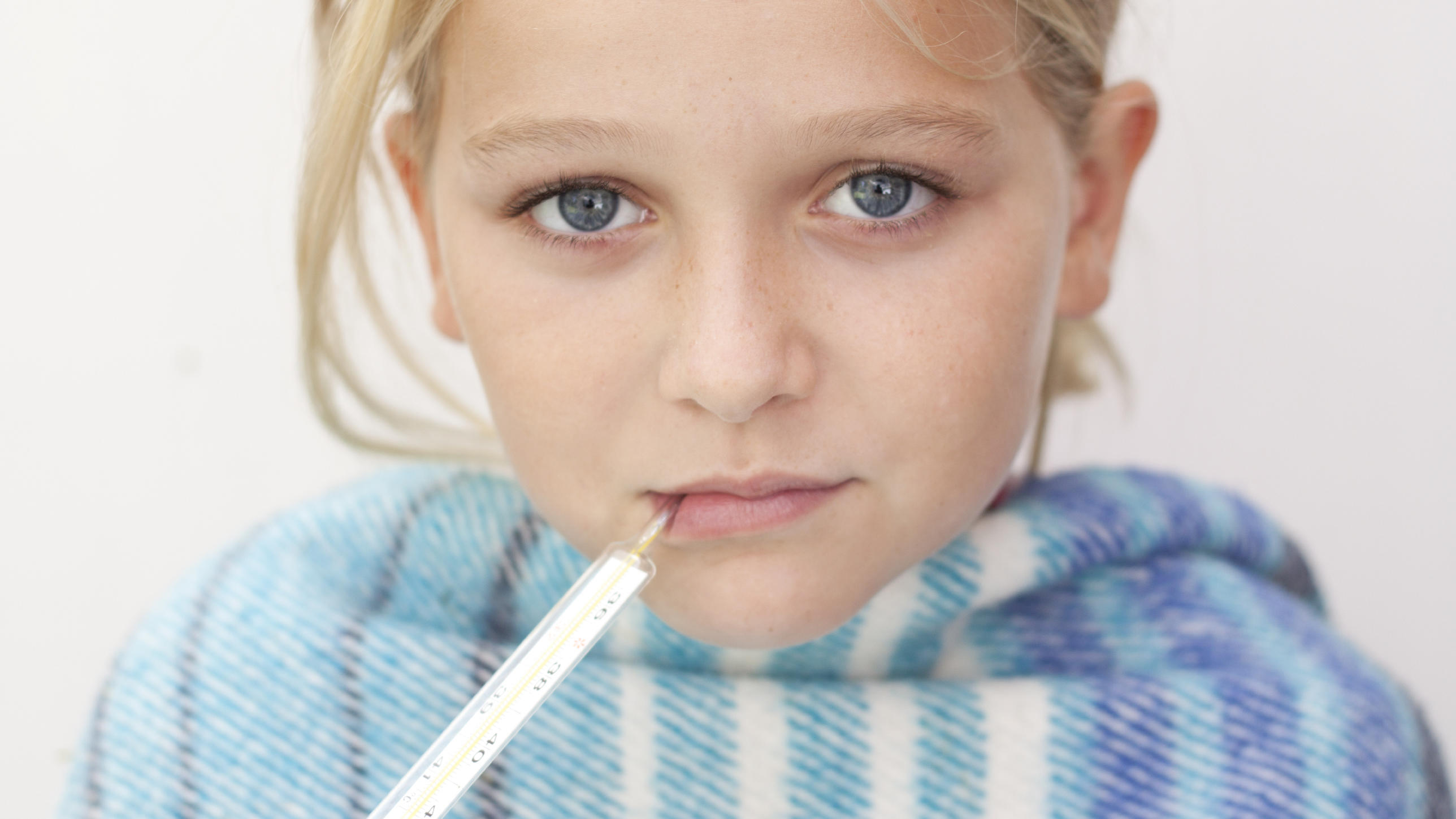 Was taugen Fiebermittel für Kinder? Zäpfchen und Säfte in 'Öko-Test'