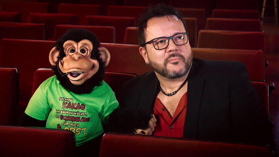 Frank Lorenz und Affe Charly bringen Spaß Das Supertalent 2015: Finale