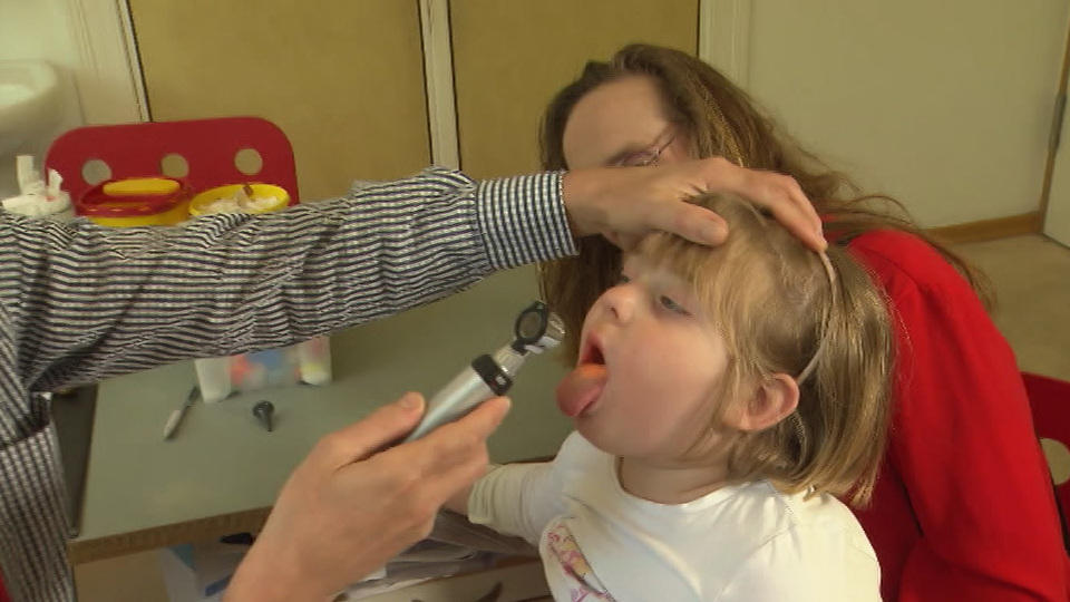 Hartnäckiger Kinderhusten Hartnäckiger Husten bei Kindern: Ursachen, Tipps und Hilfe