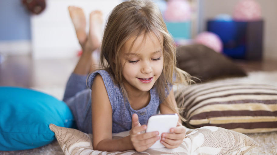 Smartphone und Co. - wann ist mein Kind dafür bereit? Experten raten: Kein Mediengerät unter sechs Jahre