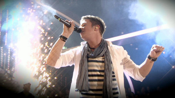 Let's Dance 2012: DSDS-Gewinner Luca Hänni singt "Don't ...