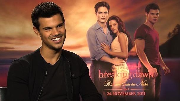Taylor Lautner: Nicht neidisch auf Roberts Sexszenen Exklusives Interview mit dem Twilight-Star