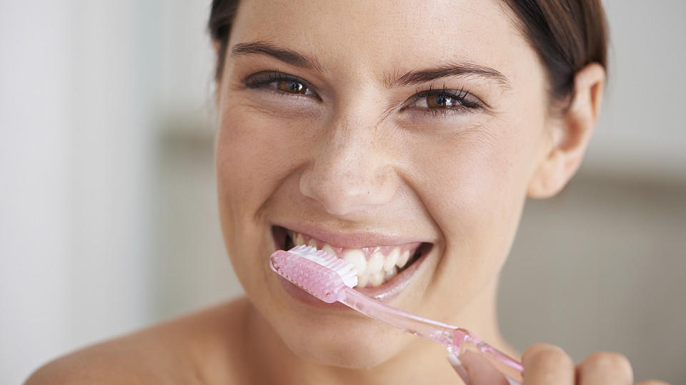 Fünf Mythen rund ums Zähneputzen Für weiße Beißerchen