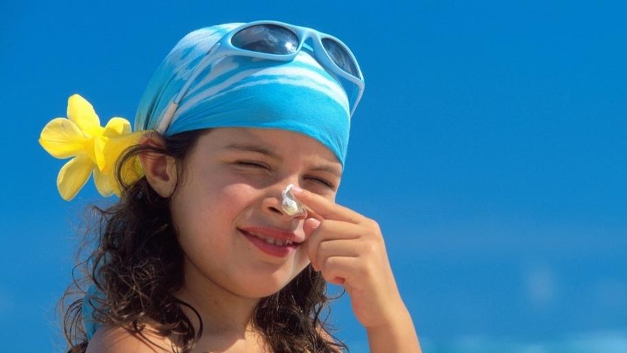 Kinder brauchen Sonnenschutz! UV-Strahlen sind gefährlich