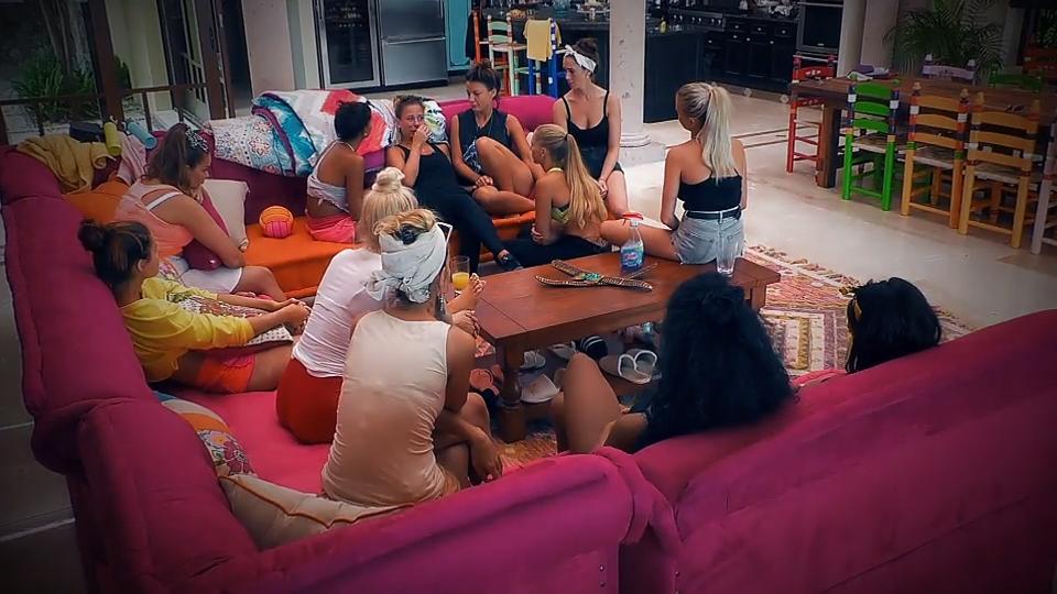 Der Streit in der Ladys-Villa eskaliert So krass geht's beim Bachelor weiter