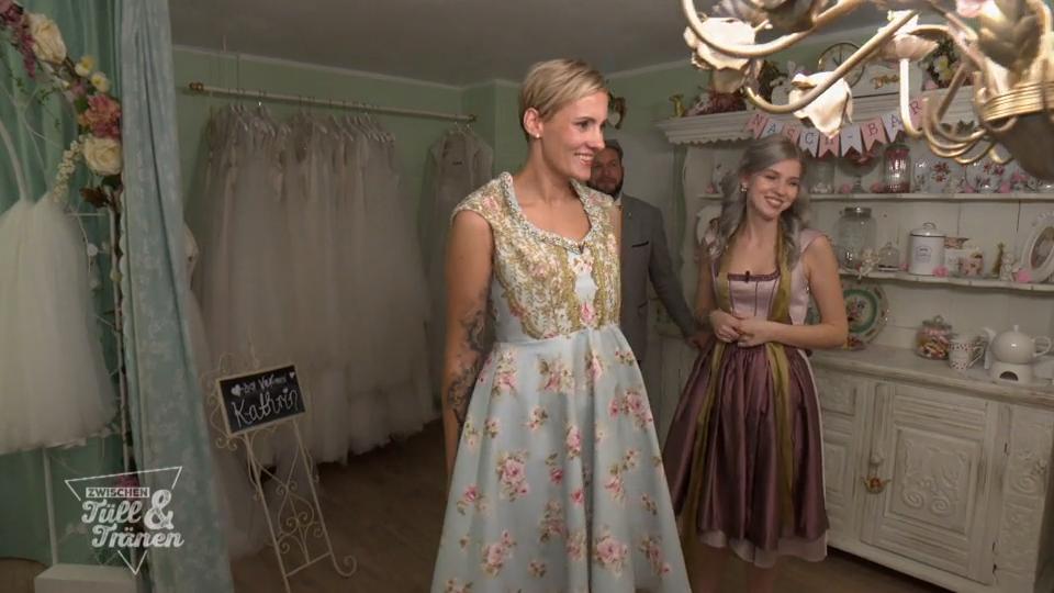 Die Braut möchte ihr Kleid auch im Alltag tragen Ganz praktisch gedacht