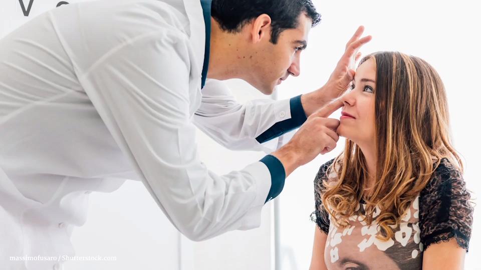Was ist eine Bindehautentzündung? Augen sind rot, jucken und tränen