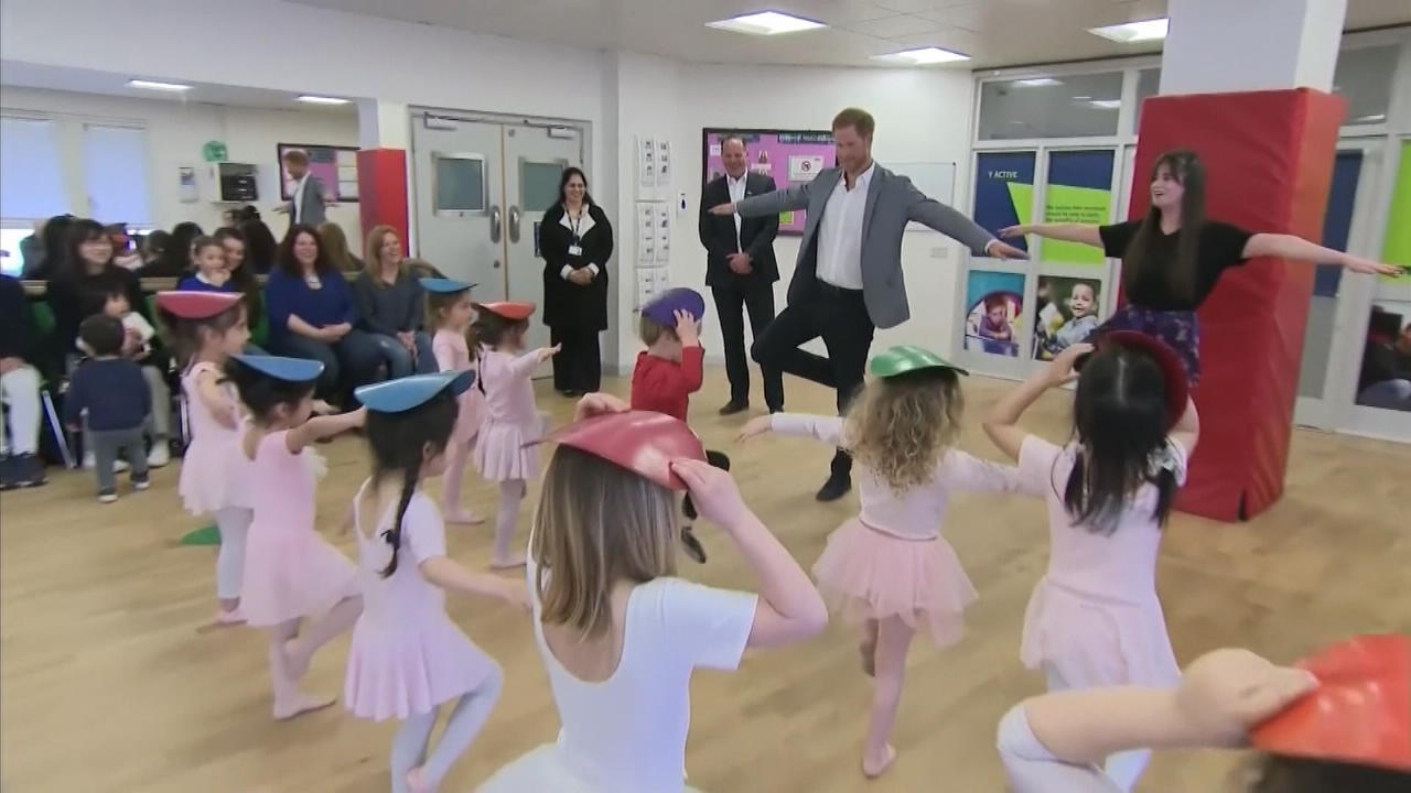Prinz Harry tanzt Ballett 