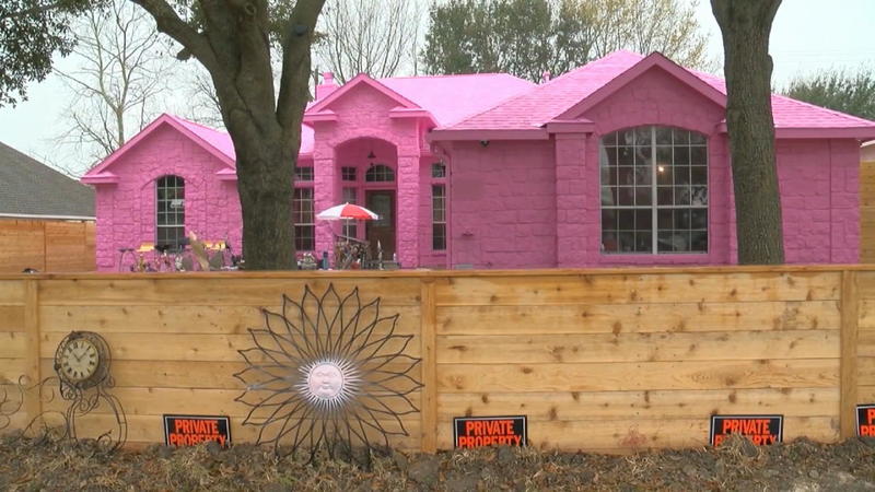 Pretty in Pink Dieses Haus gehört einem Mann