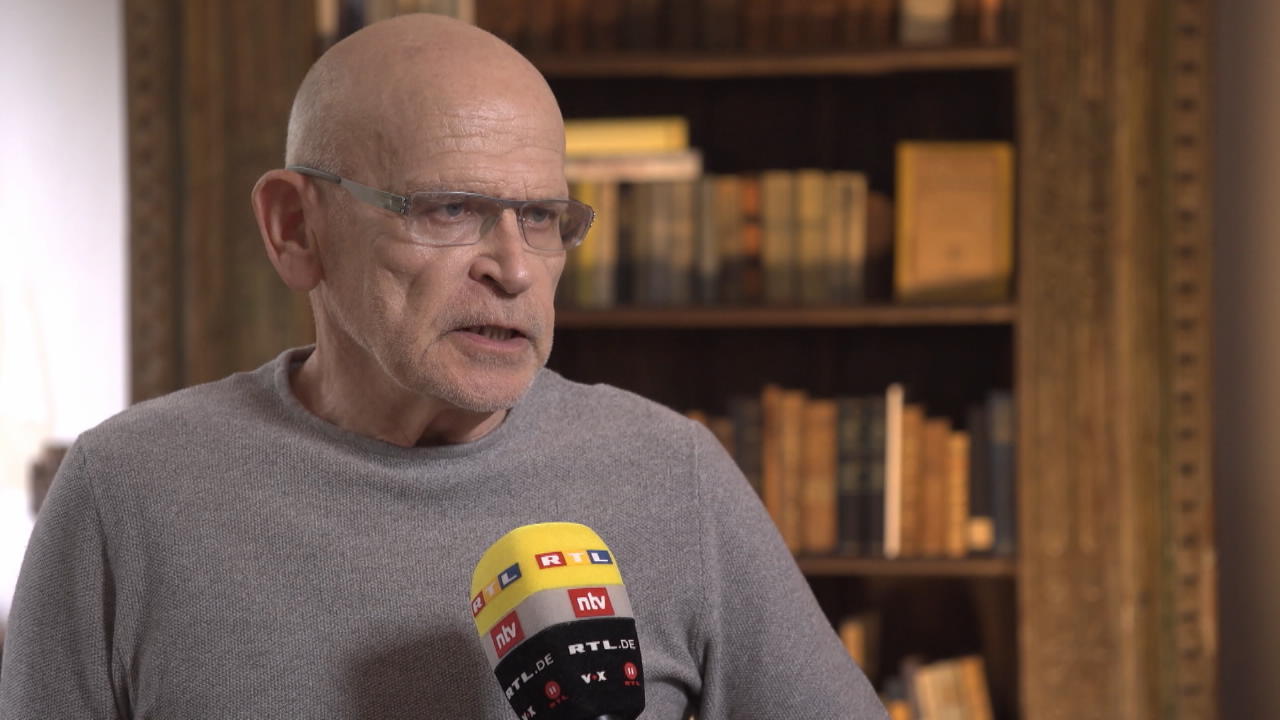 Der Enthüllungsjournalist kommentiert den "Coup" Günter Wallraff über Österreich