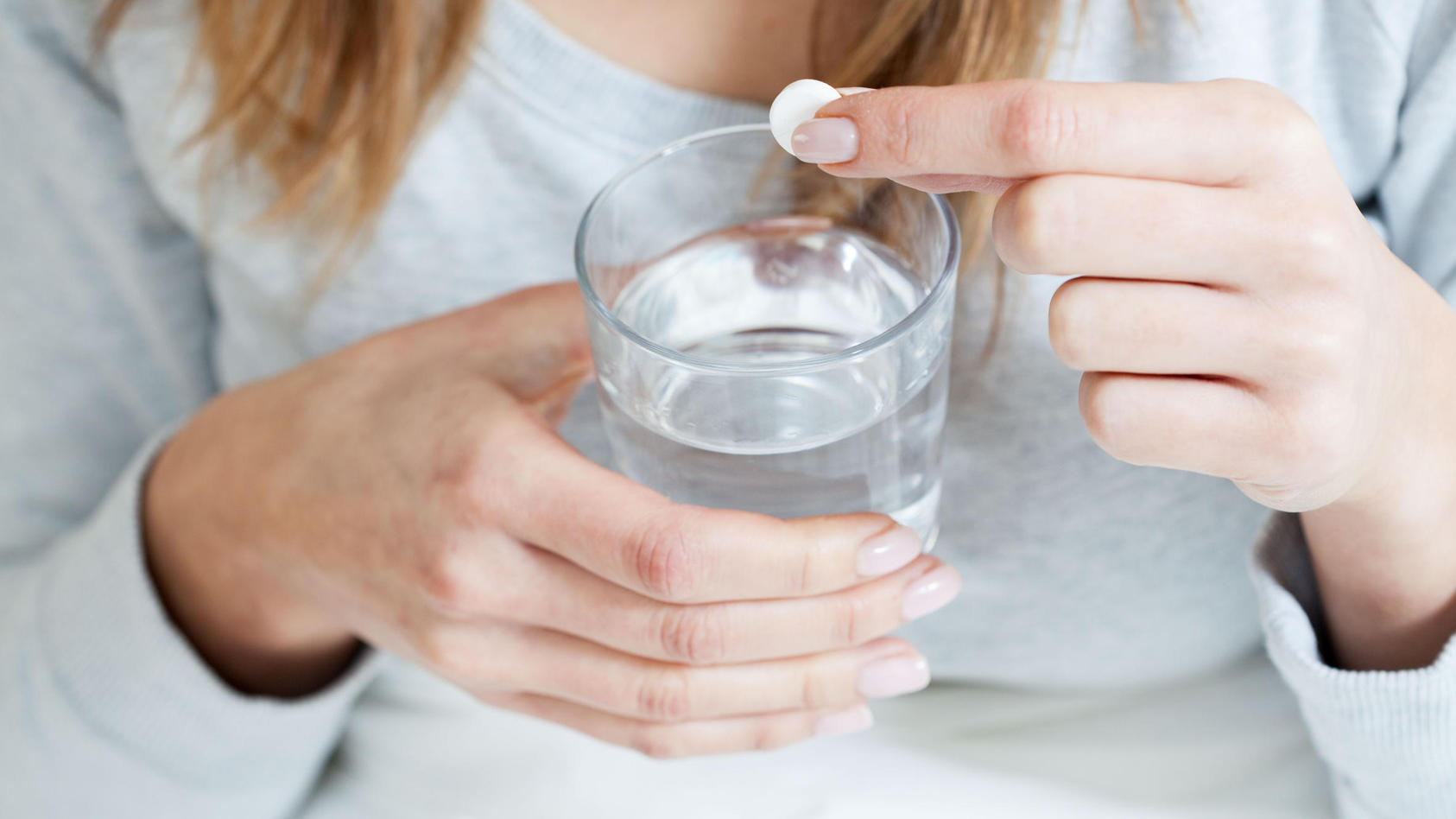Aspirin, die Grundlage jeder Hausapotheke Lindert Schmerzen und senkt Fieber